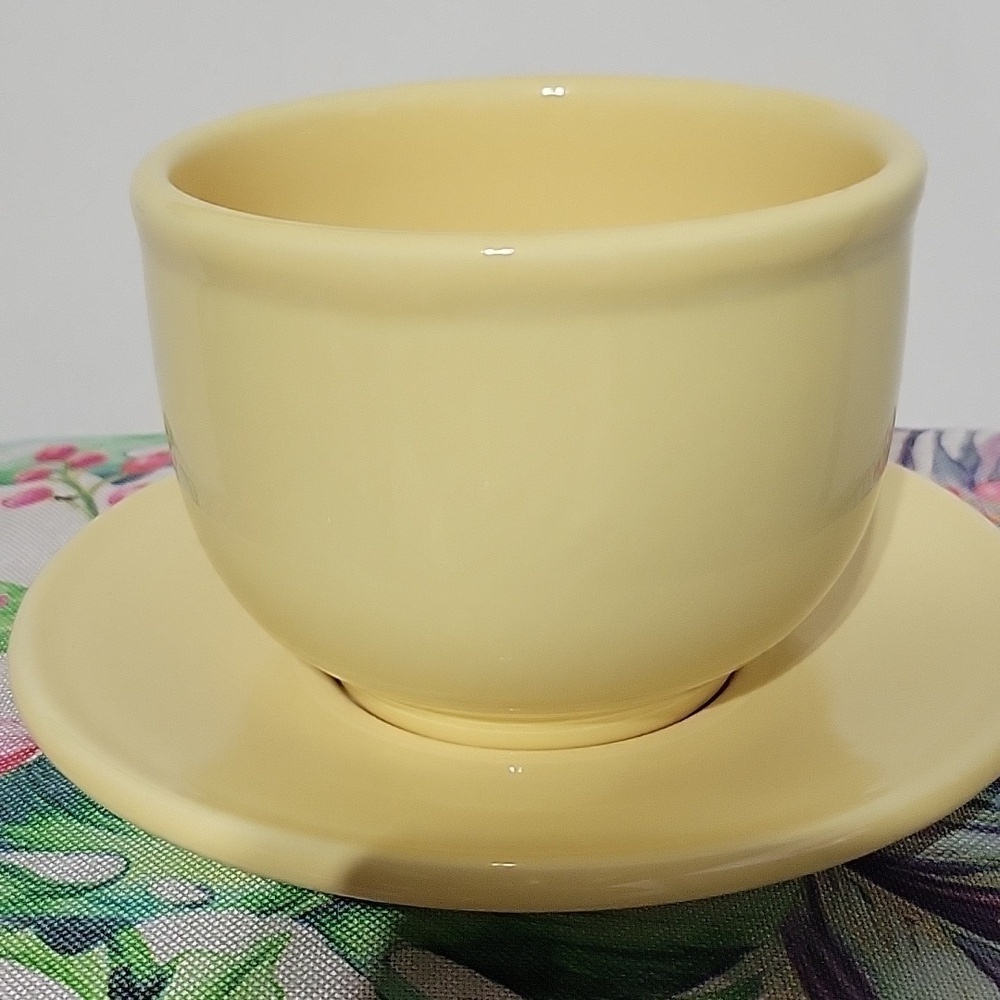 Fiesta Jumbo BOWL & Jumbo Saucer Set Pale yellow P86